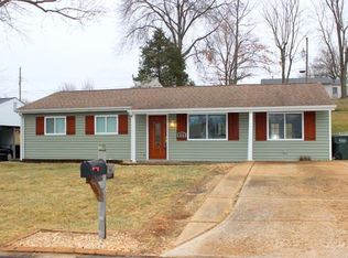 844 Hyde Park Dr, Arnold, MO 63010