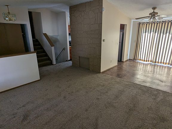 5th image of 2659 Stonington Ave