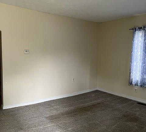 4th image of 334 W Kentucky Ave