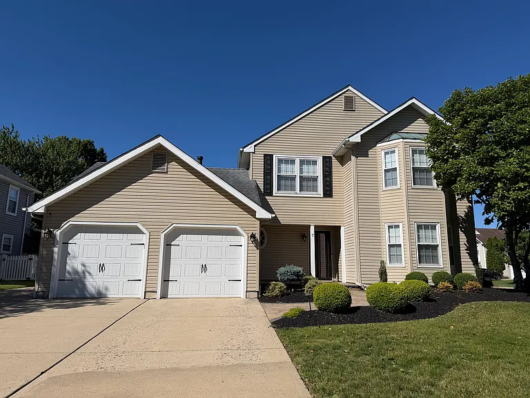 7 Watson Dr — Photo 1