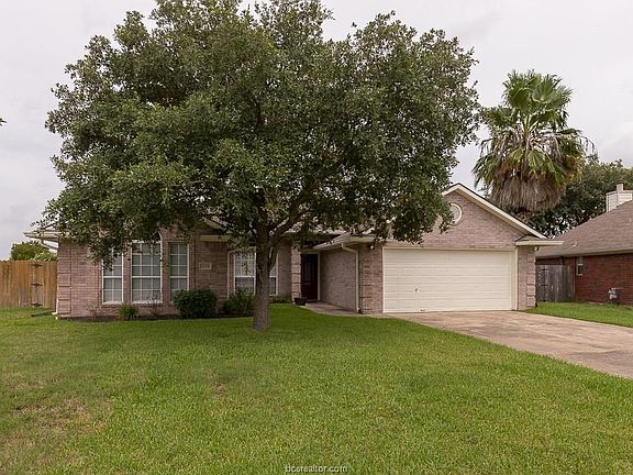 2nd image of 3808 Lorikeet Ct