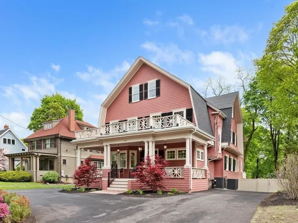 107 Cambridge St, Winchester, MA 01890