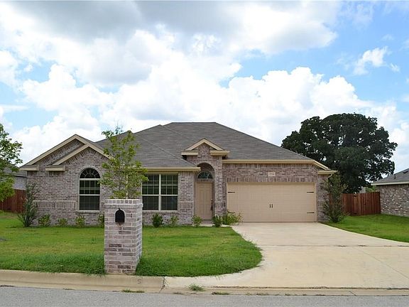 3724 Dutch Iris Ln, Forest Hill, Tx 76140 