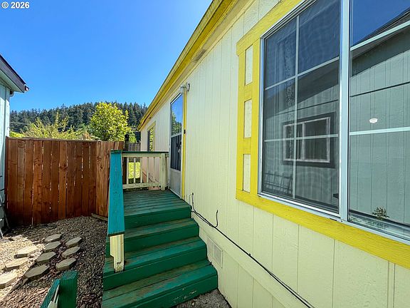 2nd image of 5660 Daisy St Space 48