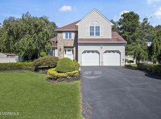 8 Coral Drive, Howell, NJ 07731