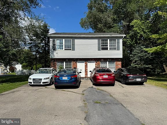 2nd image of 328 Myrtle St #330