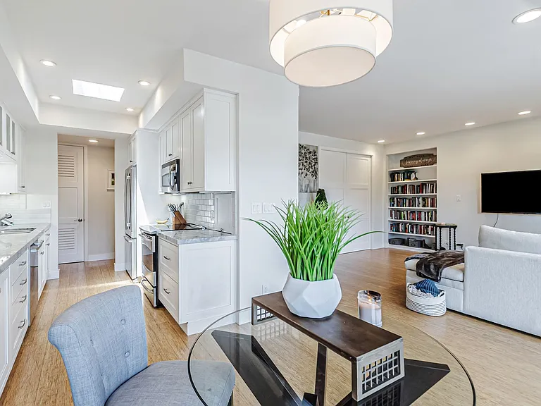 500 Fulton St #201 — Photo 22