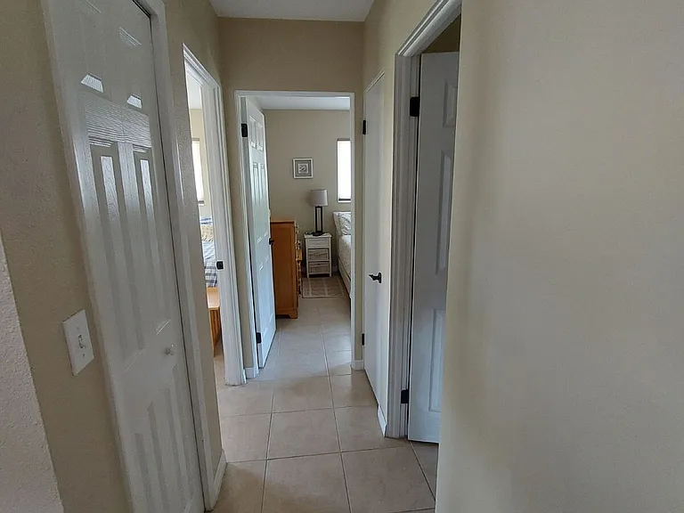 1541 Crest Dr — Photo 12