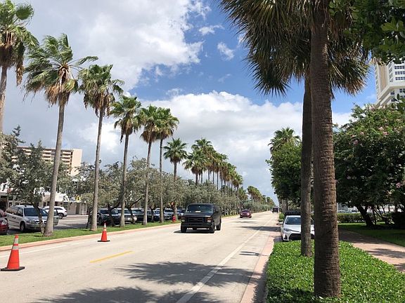 5th image of 3400 Galt Ocean Dr APT 210S