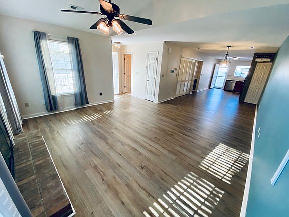 Living room 4_01092023