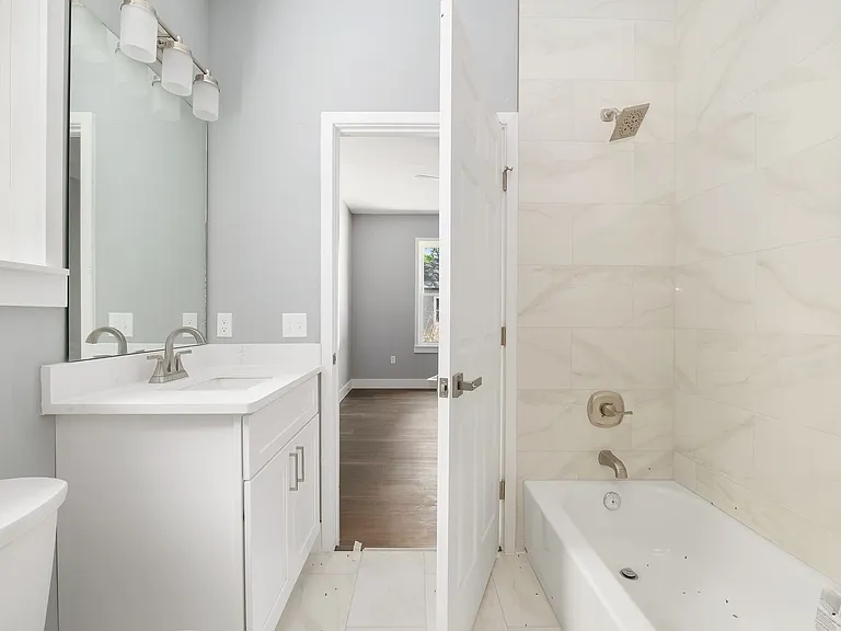 424 NW 3rd Ave #1 — Photo 13