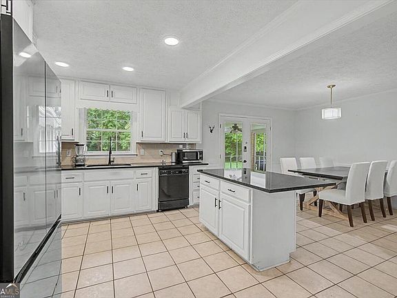 4th image of 2153 Timber Ln