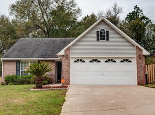 105 Paddle Wheel Cv, Crestview, FL 32536