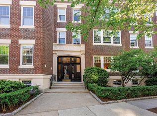 18 Gibbs St #1, Brookline, MA 02446