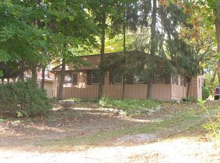 8198 N Tippecanoe Dr, Walkerton, IN 46574