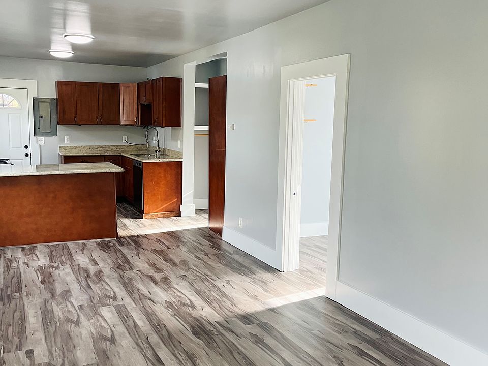 Open Kitchen