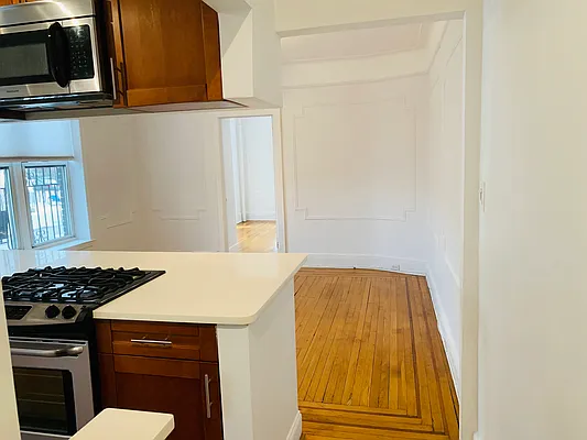 Rented by Flatiron Real Estate Advisors LLC | media 10