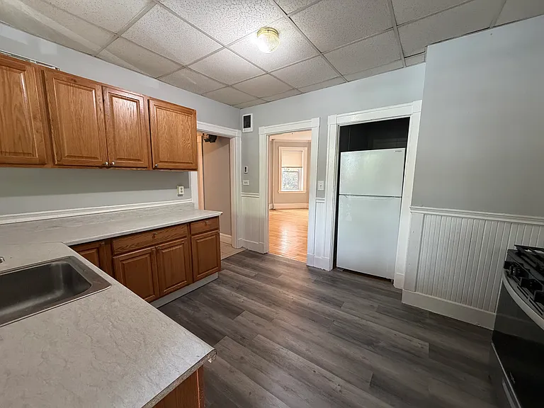 15 Lynde St #5 — Photo 2