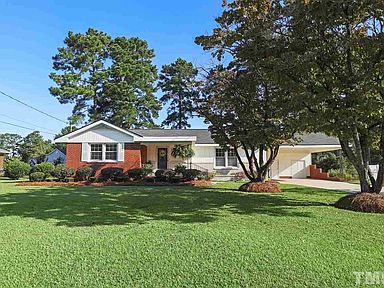 1110 Merry St Dunn Nc 28334 Zillow