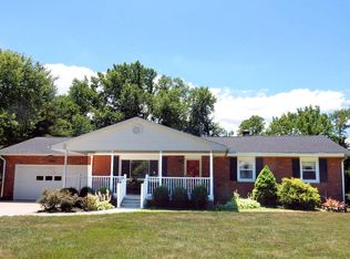 7033 Dalewood Dr, Middletown, OH 45042