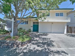 13 Sunnyhill Rd, Novato, CA 94945