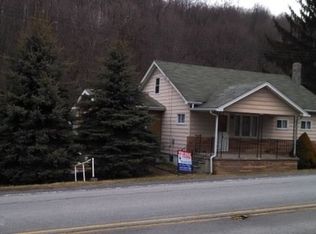 1596 Puritan Rd, Portage, PA 15946