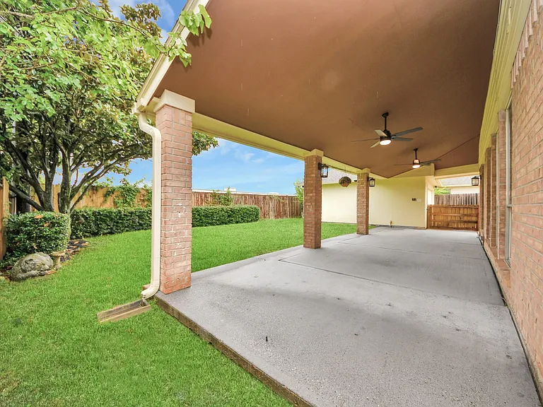 3210 Shadowwalk Dr — Photo 40
