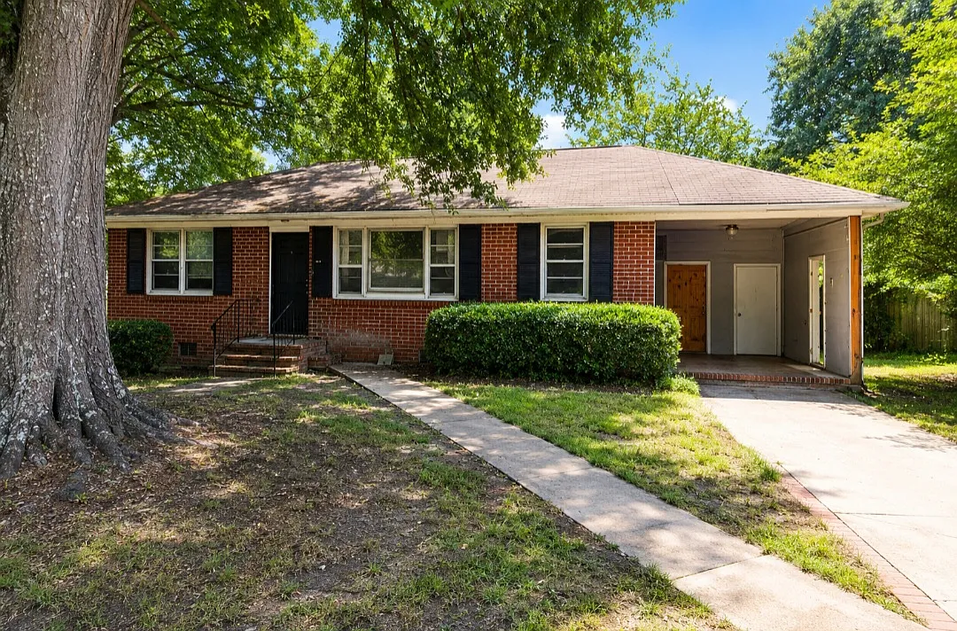 1226 Baker Dr — Photo 1