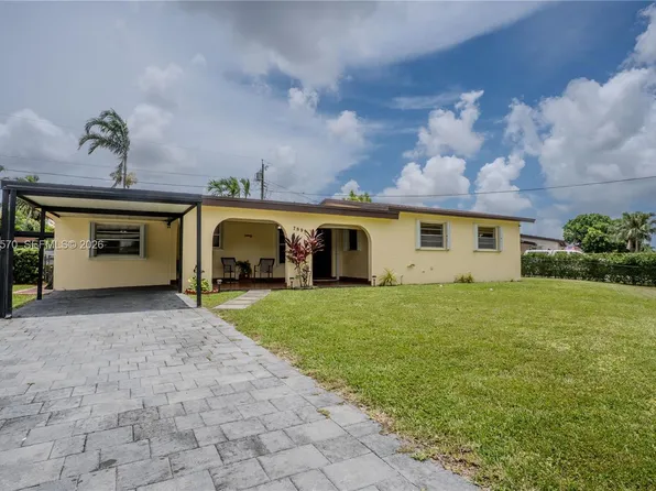 7899 NW 174th Ter, Hialeah, FL 33015