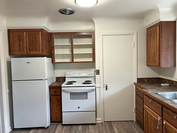 3rd image of 1718 Mershon St