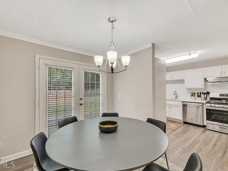 2304 Salt Springs Pl — Photo 10