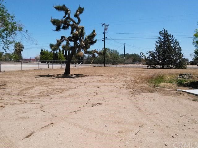 2nd image of 16248 Mesa St