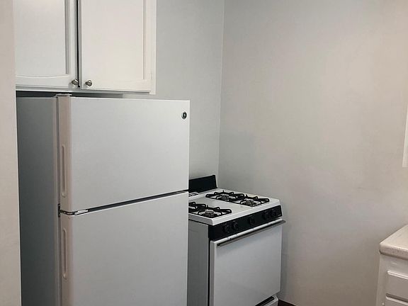 3rd image of 4363 Texas St