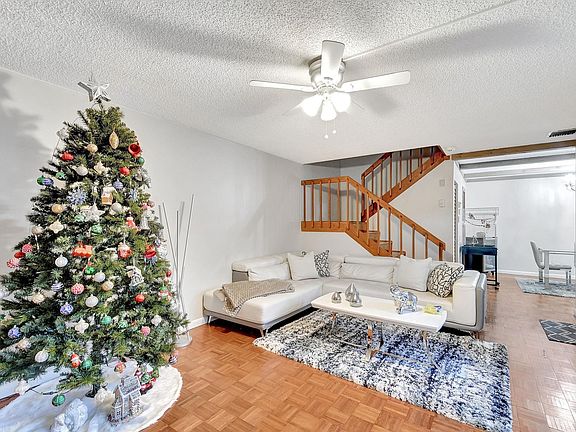 3rd image of 364 Lake Arbor Drive