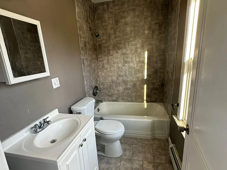 1015 Cooke St #3S — Photo 3