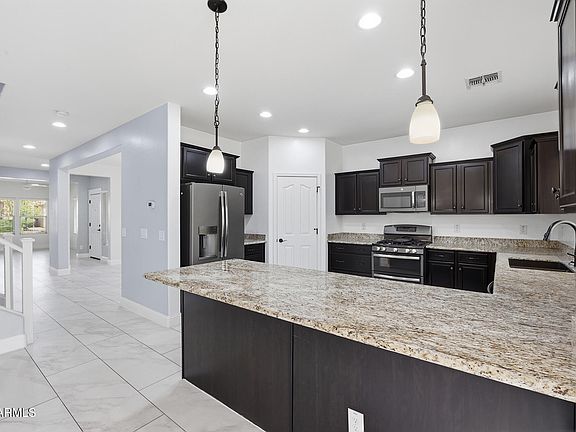 2nd image of 2623 E HICKORY Street