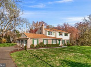 18 Georgian Cir, Newark, DE 19711