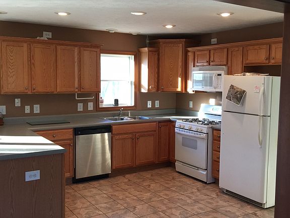 2nd image of 213 Buckey Hill Road