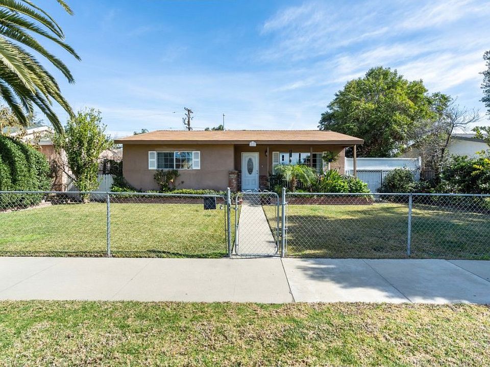 1st image of 2416 S San Antonio Ave