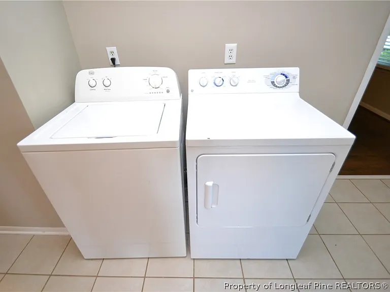 5131 Lundy Dr — Photo 11