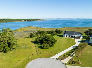 113 Indian Shores Ct, Newport, NC 28570