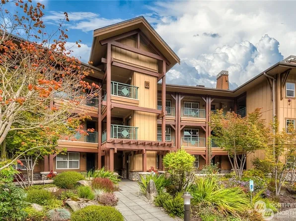 1000 Cabin Creek Lane SW #B205, Issaquah, WA 98027