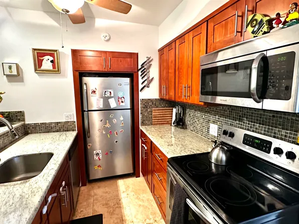 3788 Lower Honoapiilani Rd APT A208, Lahaina, HI 96761