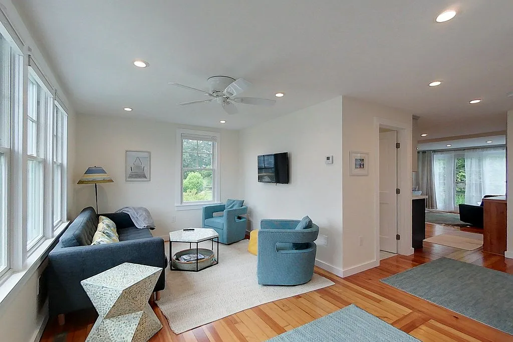 1 bed, 850 sqft, $2,000 — Photo 4