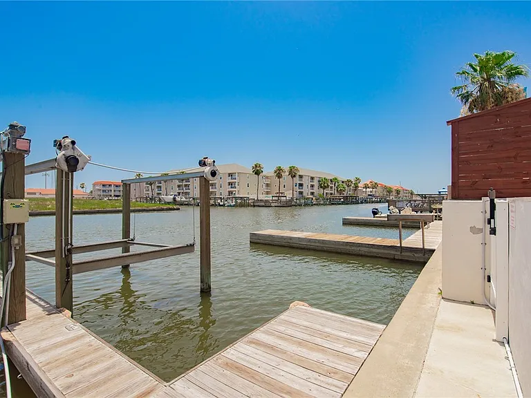 14410 E Cabana St #C — Photo 37