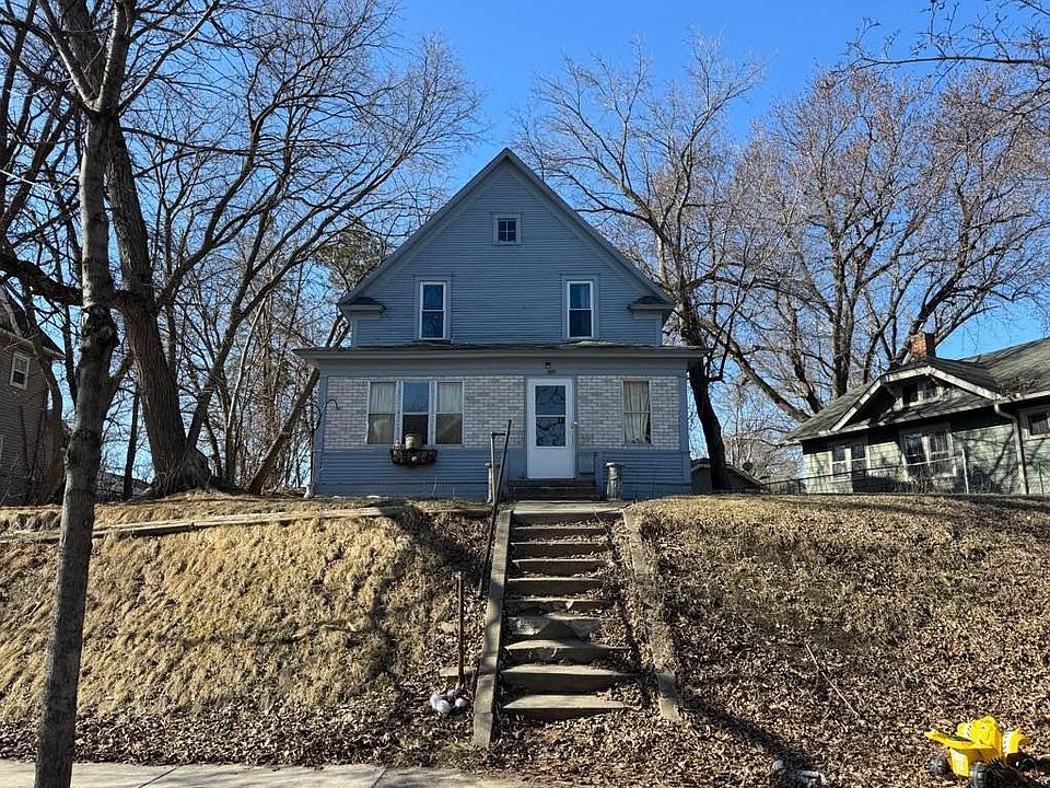 1st image of 1415 25th Ave N
