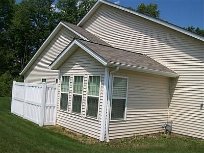 5th image of 7500 Willow Woods Dr #8-A