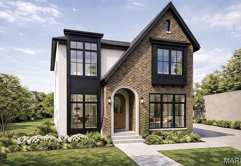 1st image of 338 W Rose Hill Ave