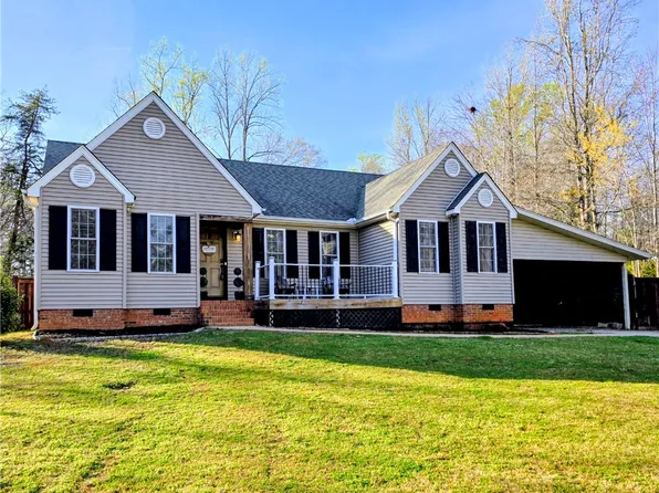137 Hillside Cir, Easley, SC 29640