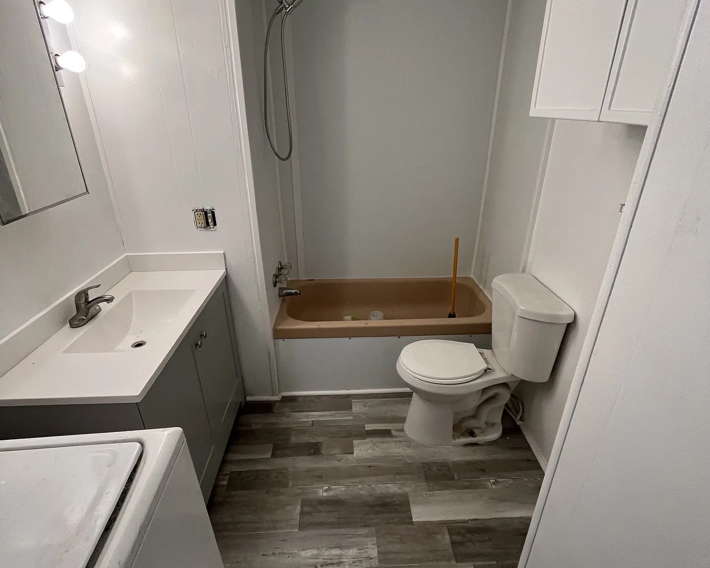 2 bed, 700 sqft, $750 — Photo 2